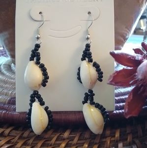 🆕️ 🐚Handcrafted Hanging Cowrie Shell Earrings with Black Beads